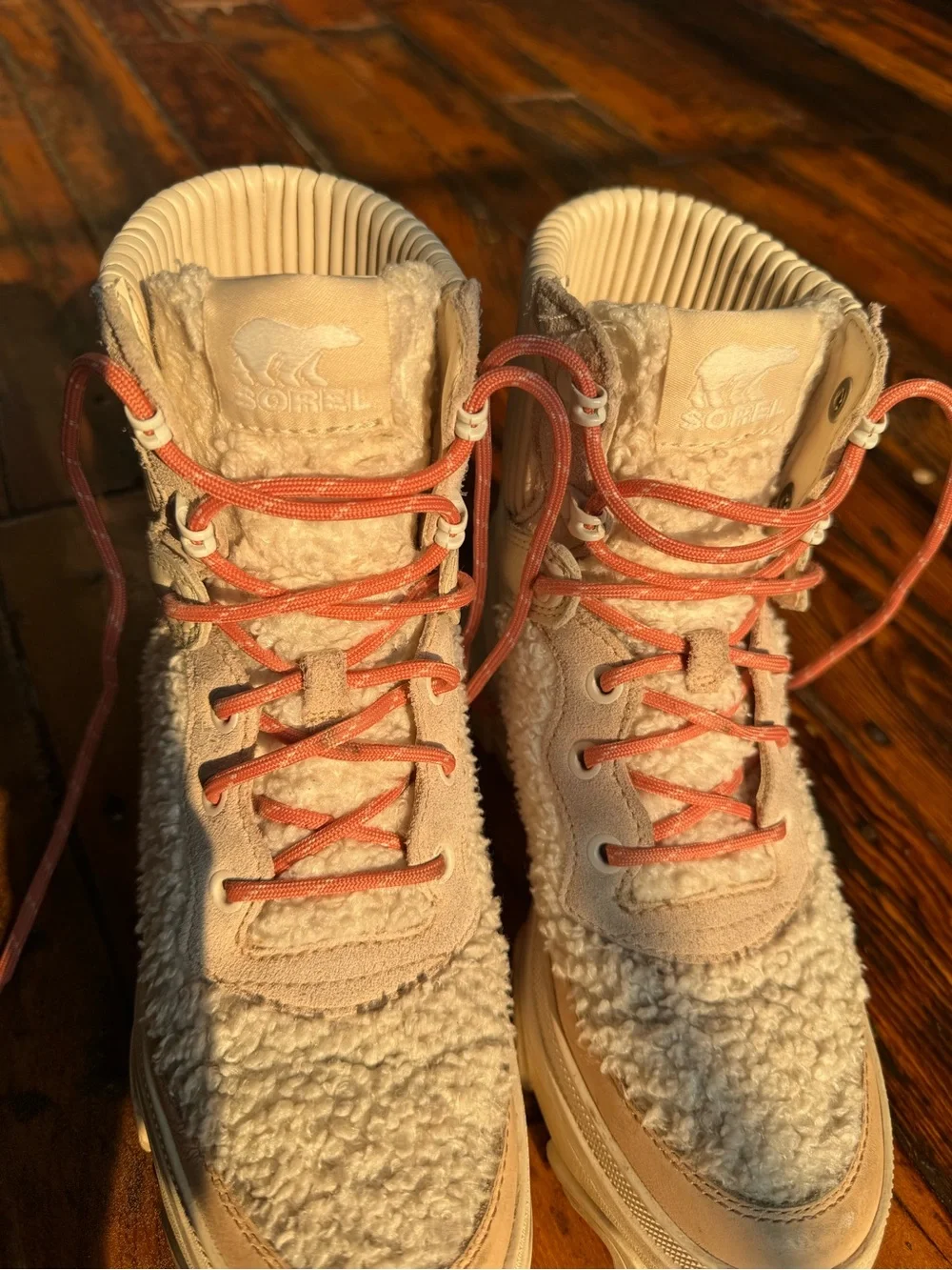 Sorel shearling textured